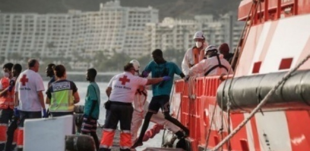 Émigration irrégulière : un convoi de 158 personnes venant du Sénégal, dont 15 femmes débarque à El Hierro