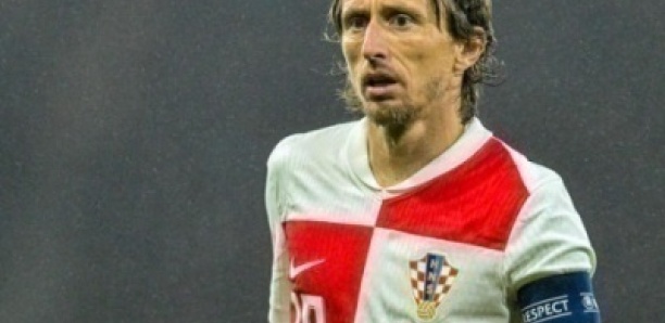 «Peut-être que cela l’aidera à rester fort» : Luka Modric a envoyé son Ballon d’or à un jeune joueur handicapé