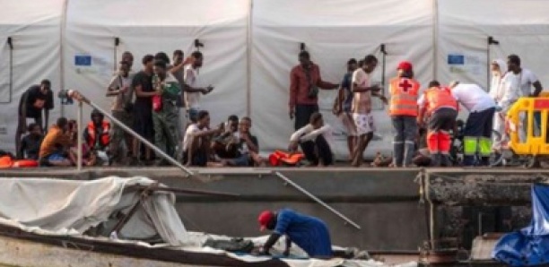 Immigration : Une pirogue de 150 personnes au départ à Dakar, est arrivée à El Hierro avec 131 migrants après 14 jours de voyage...