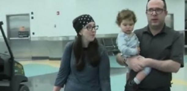 Usa Un Couple Et Leur Bebe Expulses D Un Avion Pour Leur Mauvaise Odeur