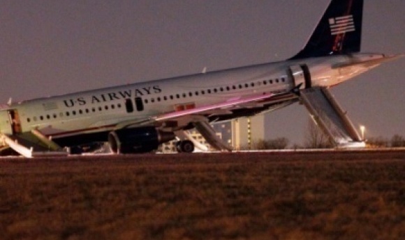 Un Petit Avion S’écrase à Philadelphie