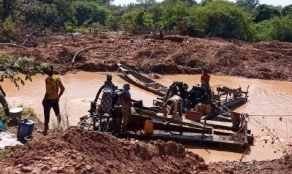 Exploitation Frauduleuse De L’or à Kédougou : Des Chinois Pris Encore Sur La Rive De La Falémé