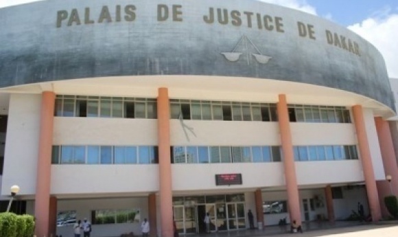 Tribunal De Dakar : Une Femme Condamné à Trois (3) Mois De Prison Pour Avoir Lacéré Le Visage De Sa Coépouse