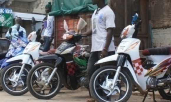 Après Les Marchands Ambulants : Les « Jakartamen » Menacent De…