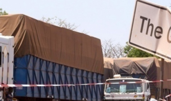 Frictions à La Frontière : ça A Chauffé Entre Chauffeurs Sénégalais Et Douaniers Gambiens