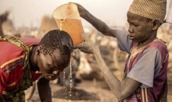 Afrique/ Découvrez La Tribu Qui Se Baigne Dans L’urine De Vache Pour Combattre Les Infections