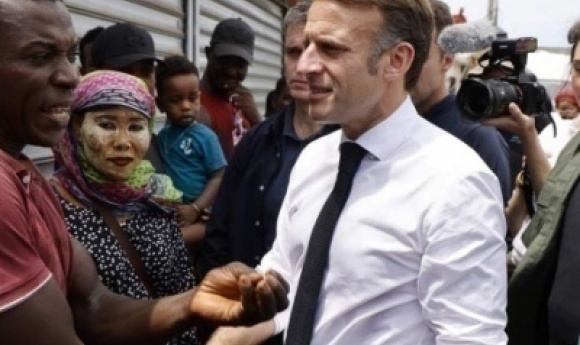 «si Ce N’était Pas La France Vous Seriez 10 000 Fois Plus Dans La Merde!» Macron Fragilisé Par Des Propos Controversés